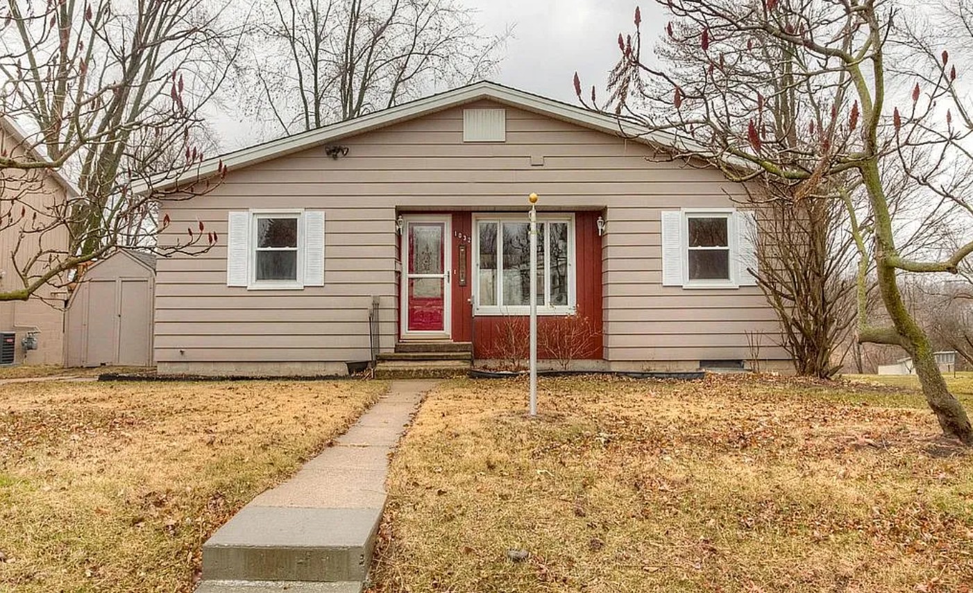 3 Bedroom House For Sale By Owner in Nevada, IA