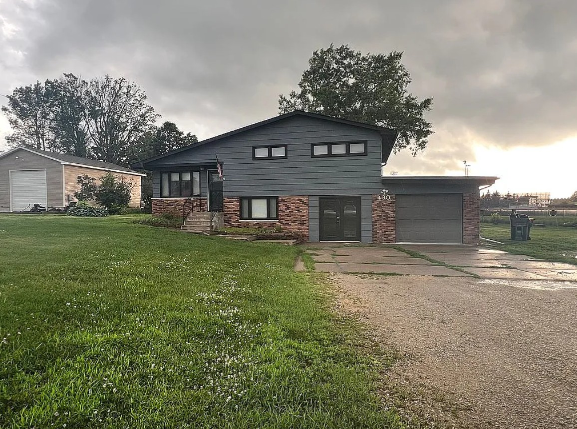 3 Bedroom House For Sale By Owner in Waukon, IA 