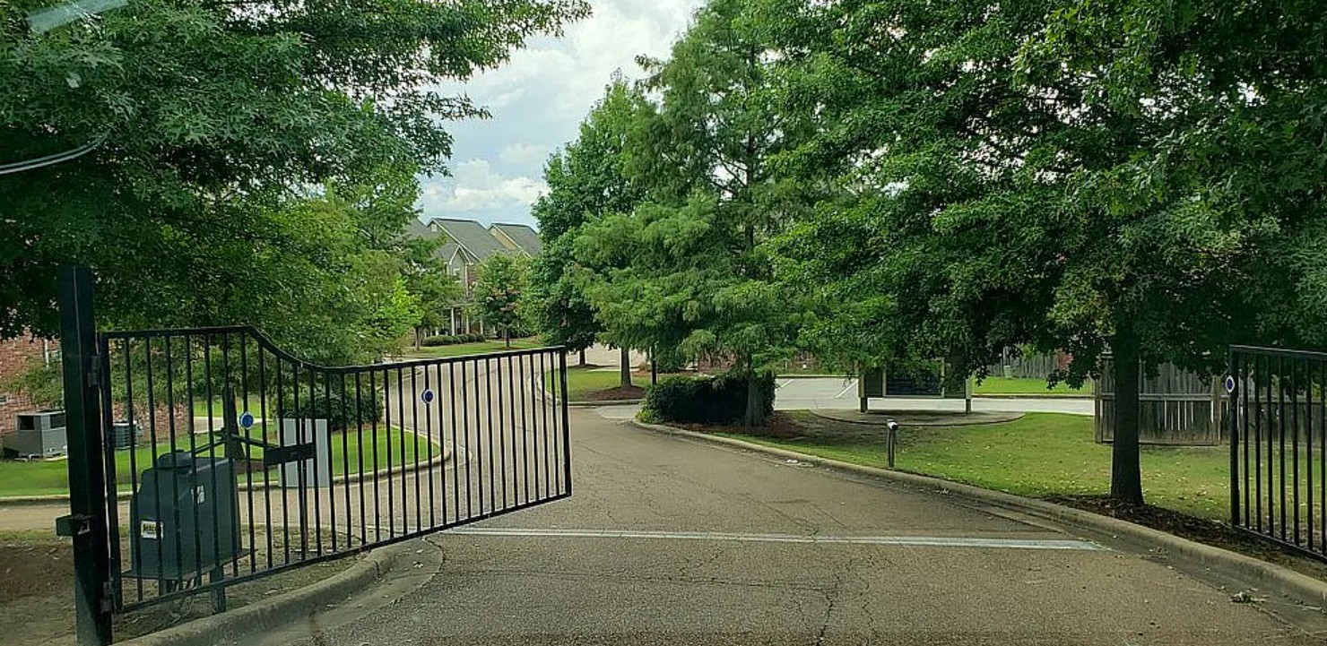 Home FSBO in Gated Soliel Community in Oxford, MS 