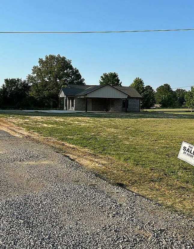 3 Bedroom House For Sale By Owner in New Albany, MS 