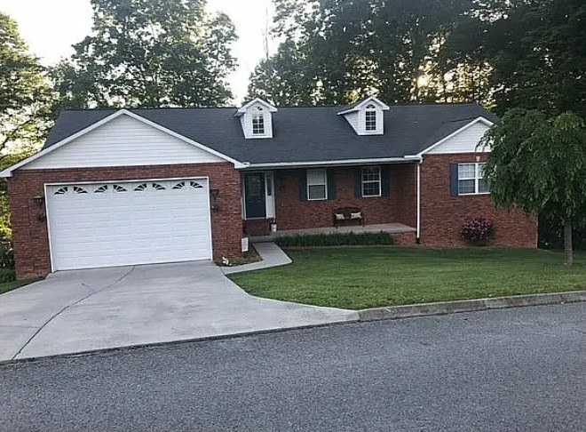 3 Bedroom House For Sale By Owner in New Tazewell, TN 