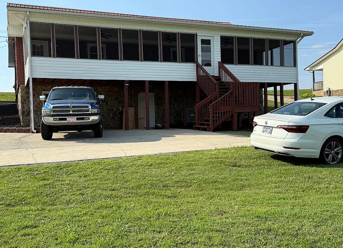 2 Bedroom House For Sale By Owner in Rogersville, TN 