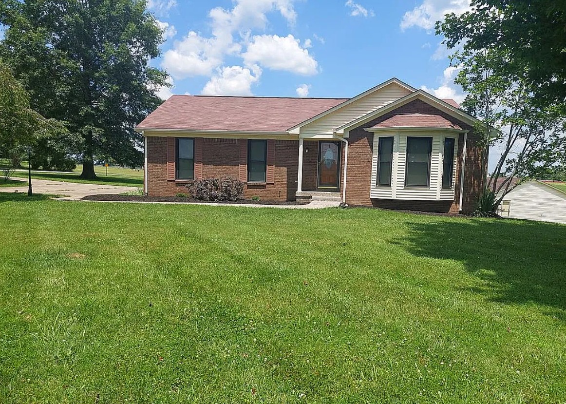 3 Bedroom House For Sale By Owner in Taylorsville, KY 