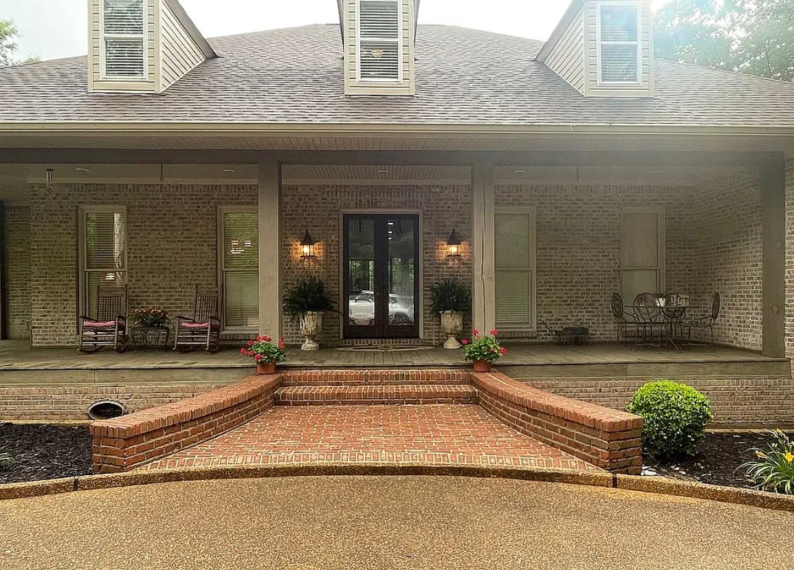4 Bedroom House For Sale By Owner in Greenwood, MS 