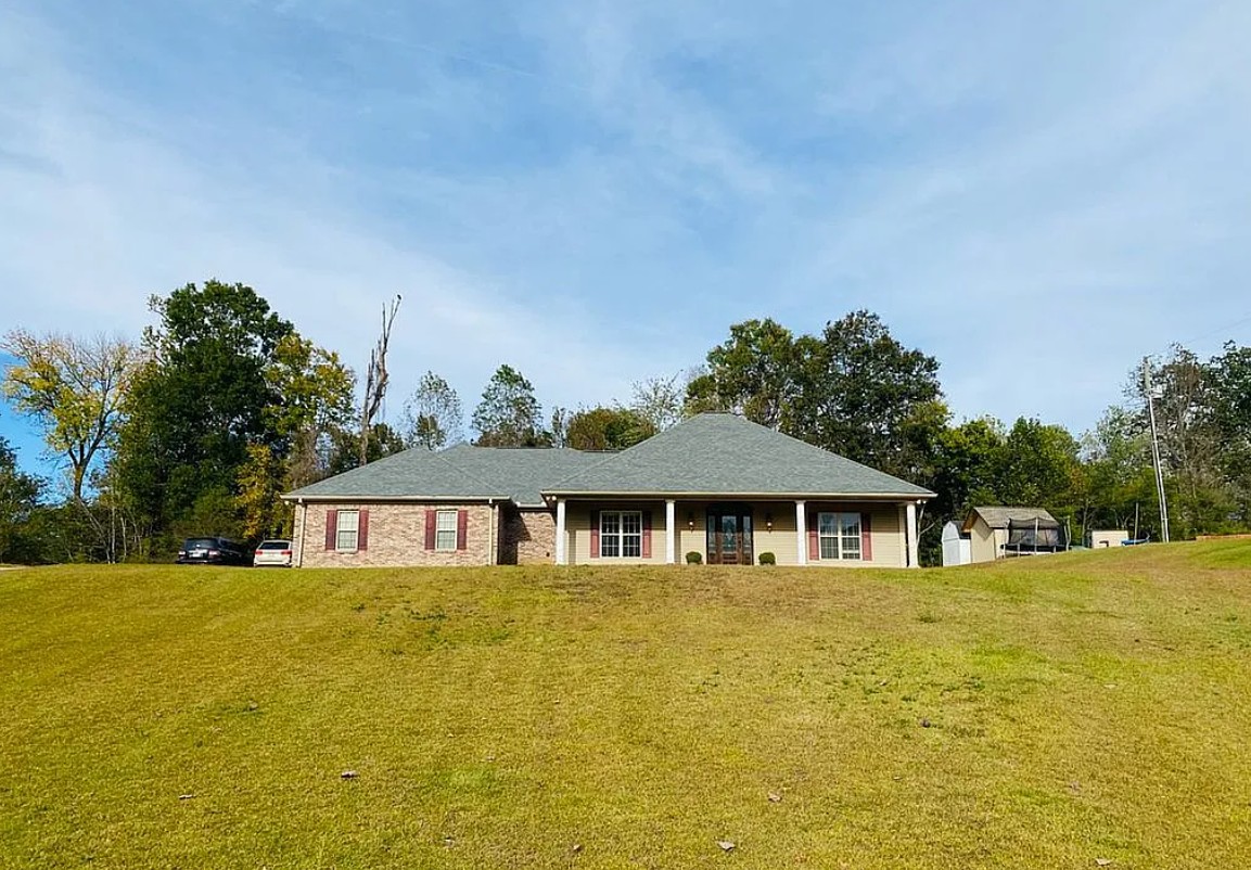 4 Bedroom House For Sale By Owner in Vicksburg, MS 