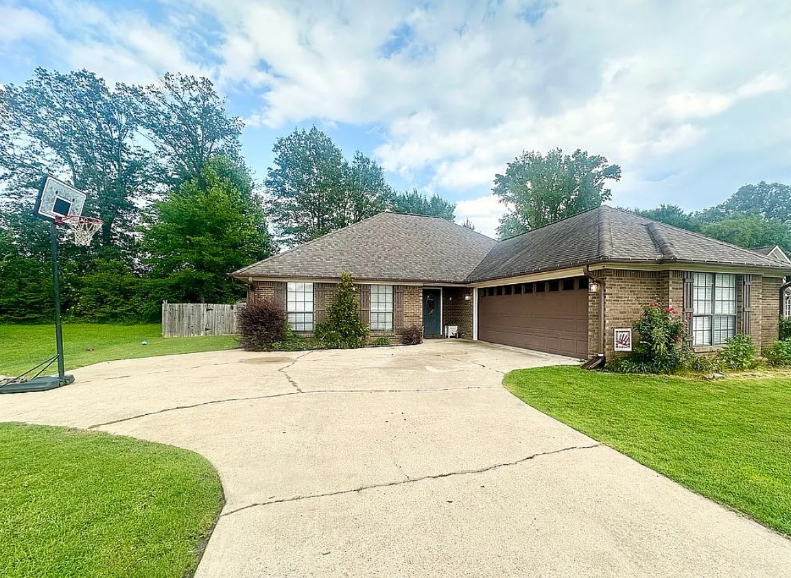 4 Bedroom House For Sale By Owner in Guntown, MS 