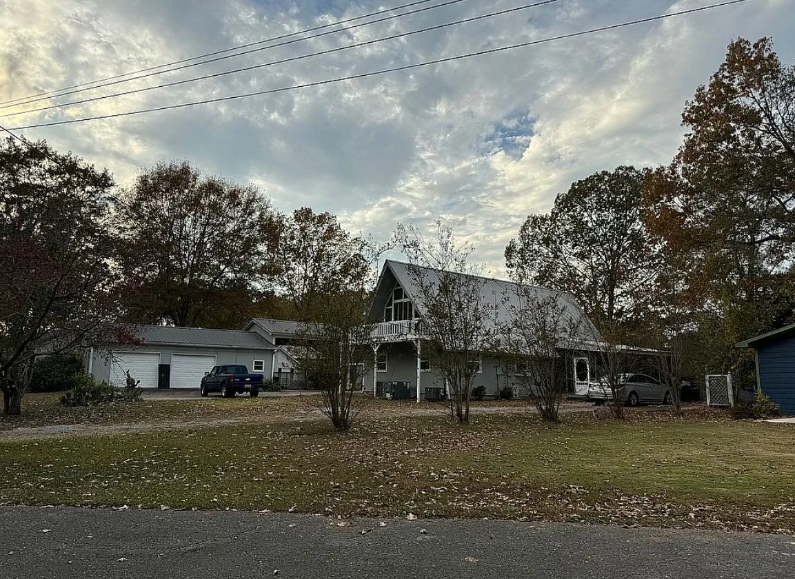 4 Bedroom House For Sale By Owner in Shelby, AL 