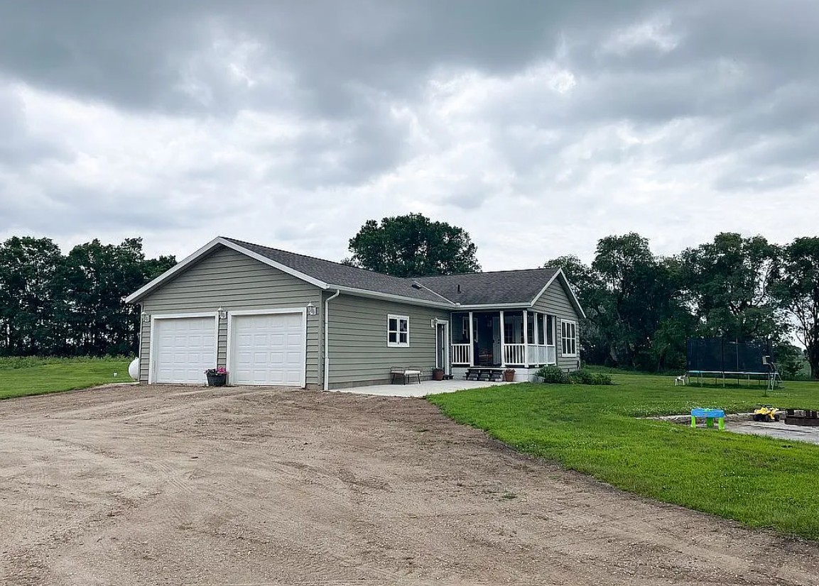 5 Bedroom House For Sale By Owner in Herman, MN 