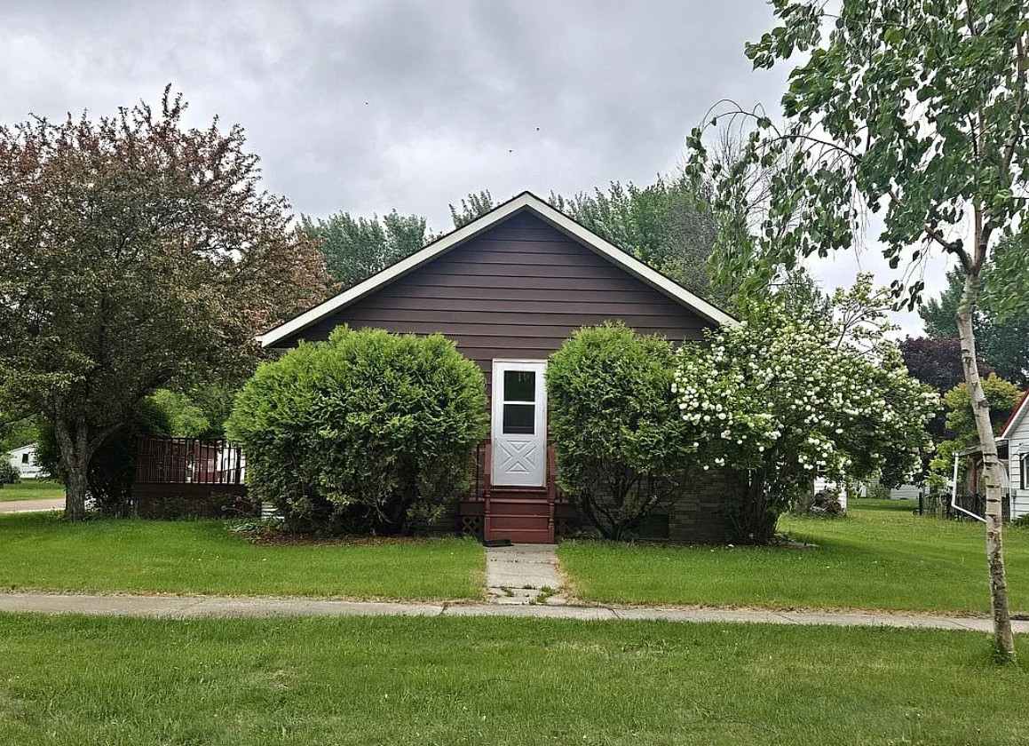 3 Bedroom House For Sale By Owner in Worthington, MN
