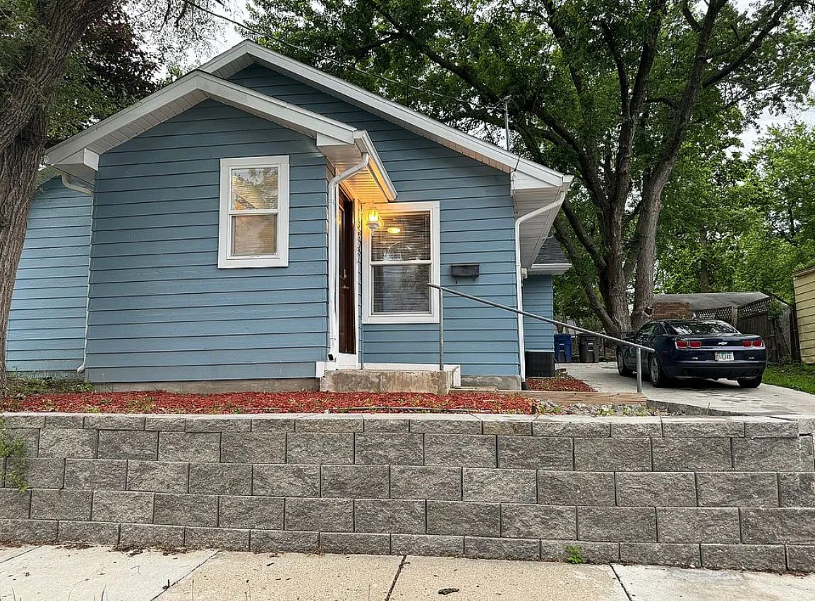 3 Bedroom House For Sale By Owner in Des Moines, IA 
