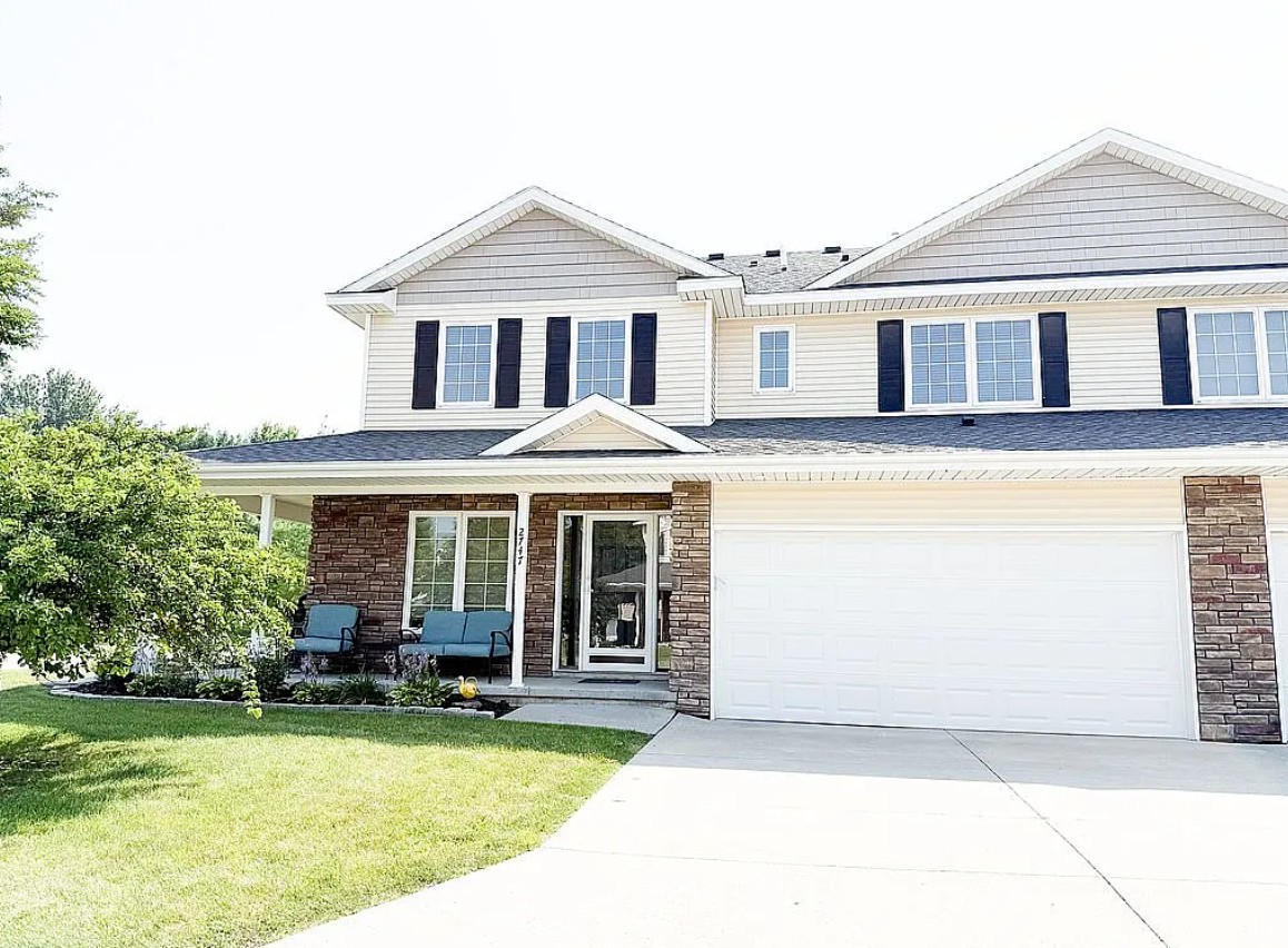 2 Bedroom House For Sale By Owner in Clive, IA 