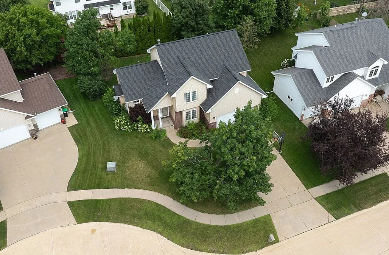 5 Bedroom House For Sale By Owner in Marion, IA 