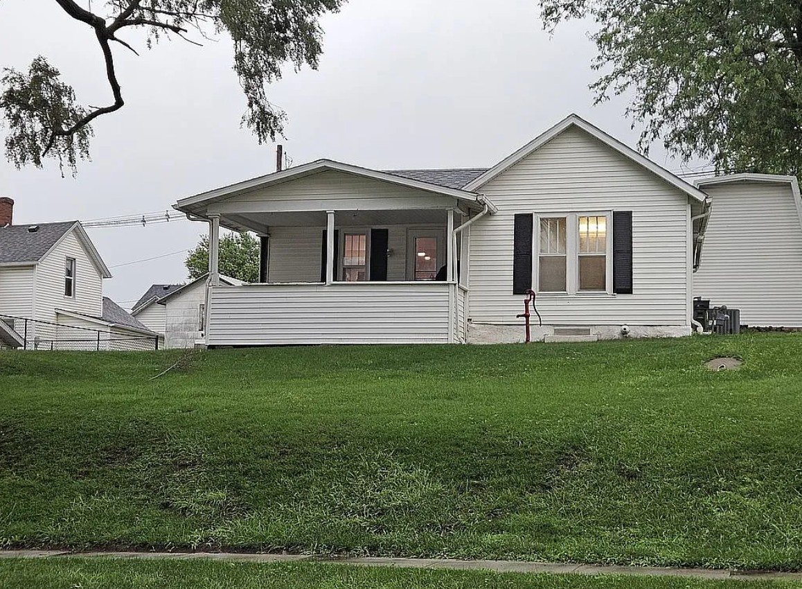 2 Bedroom House For Sale By Owner in Brooklyn, IA 