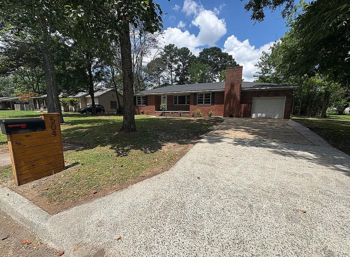 3 Bedroom House For Sale By Owner in Decatur, AL 