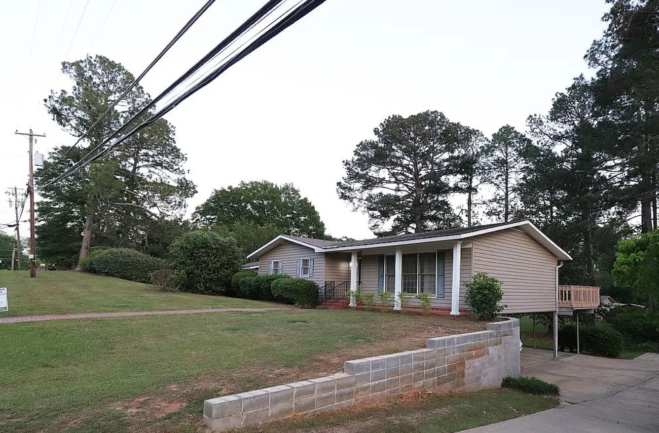 4 Bedroom House For Sale By Owner in Greenville, AL 
