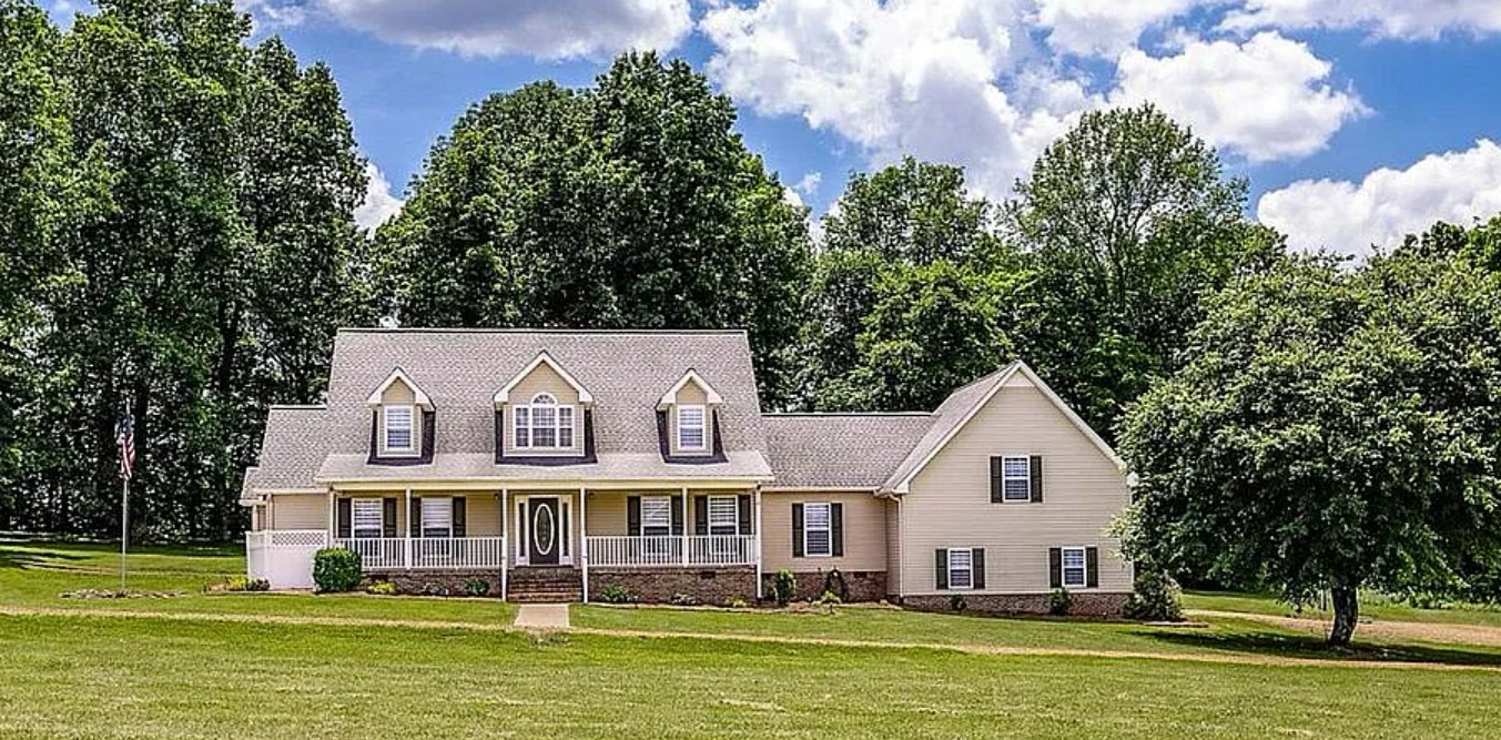 6 Bedroom House For Sale By Owner in Portland, TN 