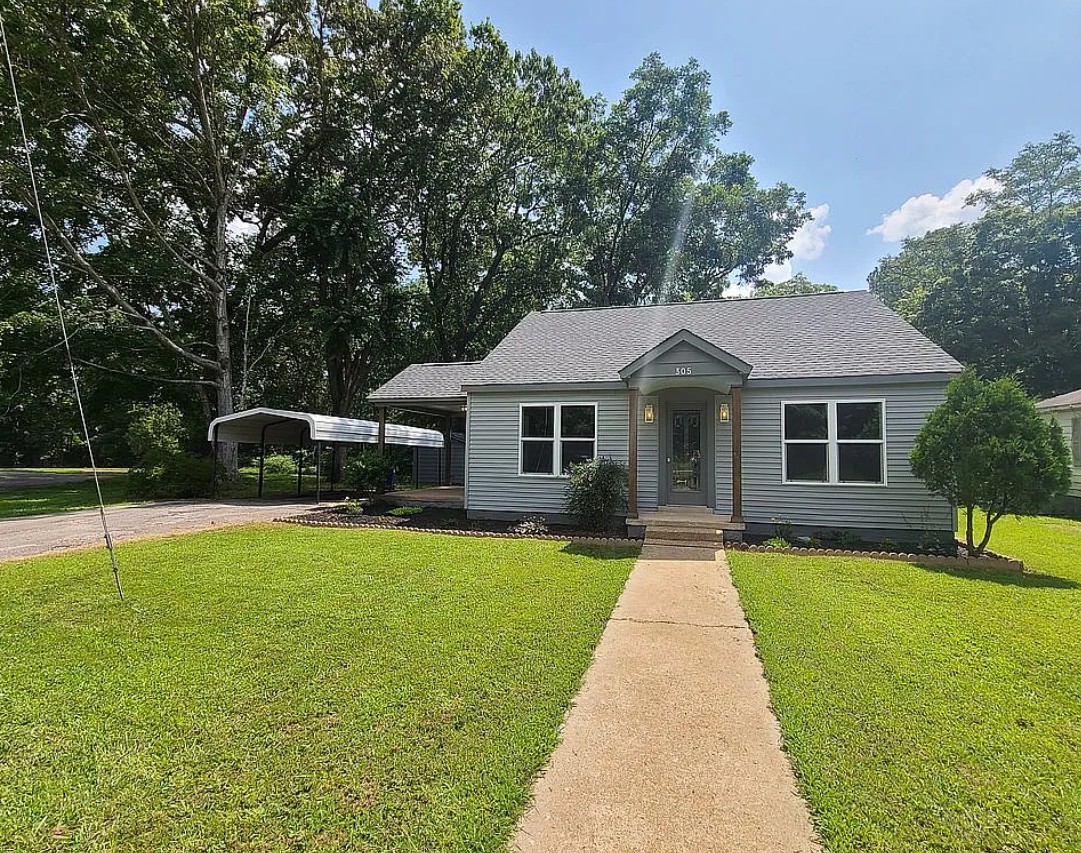 3 Bedroom House For Sale By Owner in Dresden, TN 