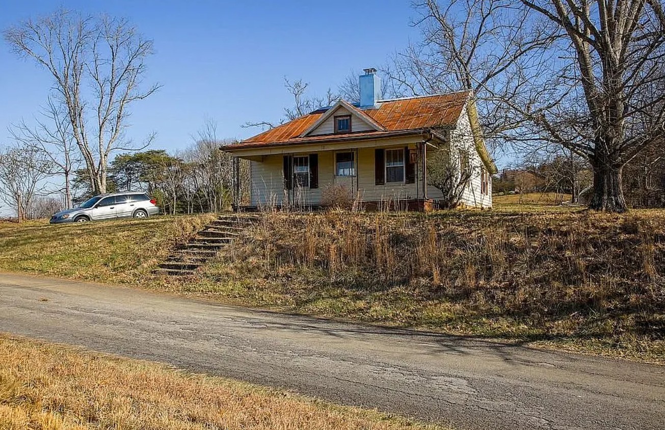 Home and Land For Sale By Owner in Greeneville, TN 