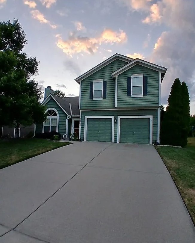 3 Bedroom House For Sale By Owner in Olathe, KS 