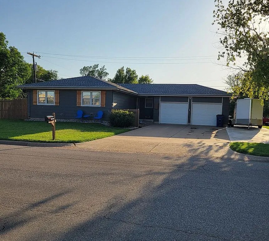 4 Bedroom House For Sale By Owner in Salina, KS 