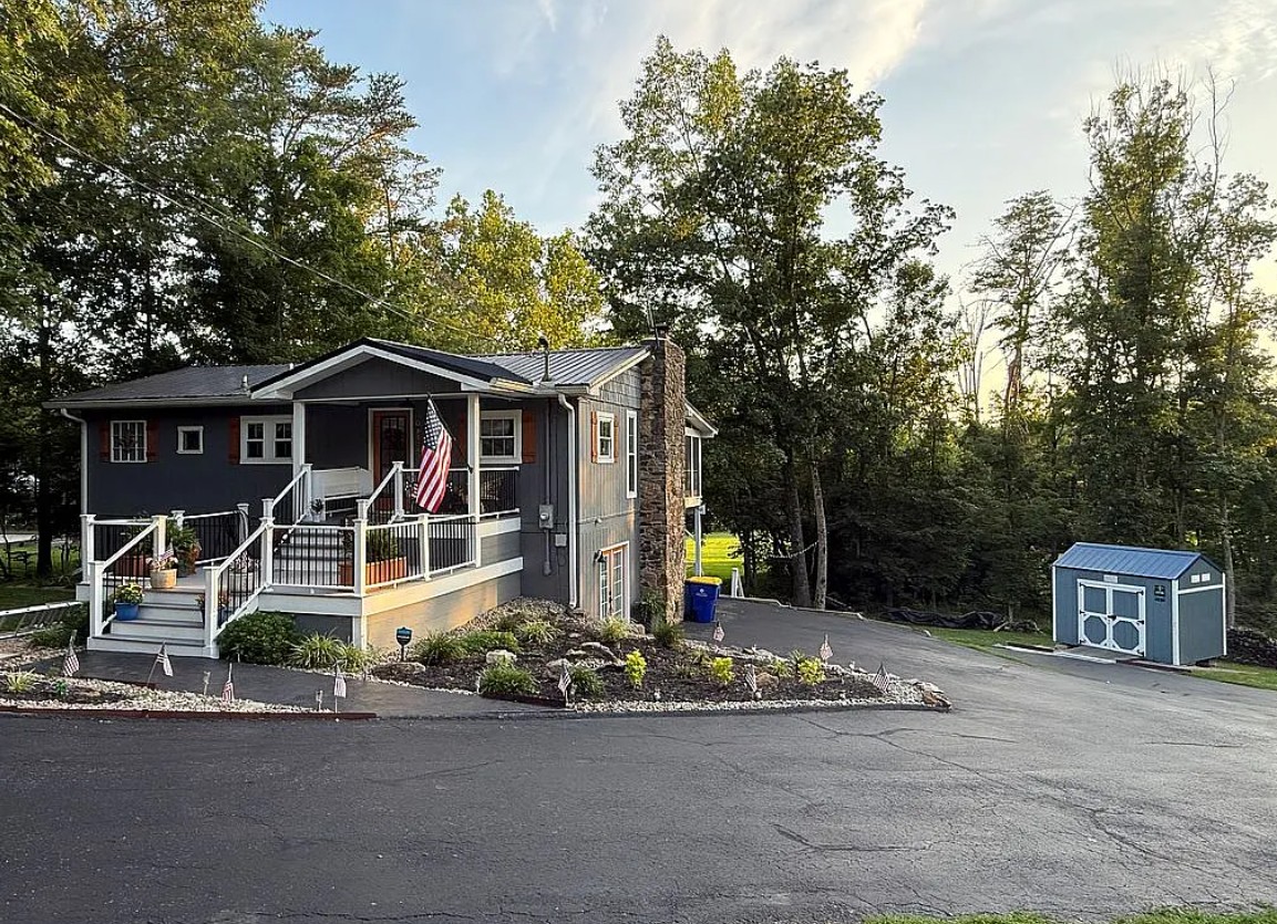 4 Bedroom House For Sale By Owner in Mammoth Cave, KY 