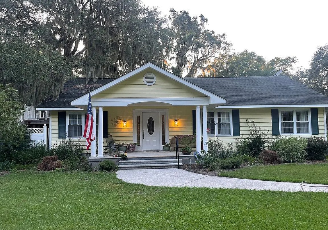 5 Bedroom House For Sale By Owner in Brunswick, GA 