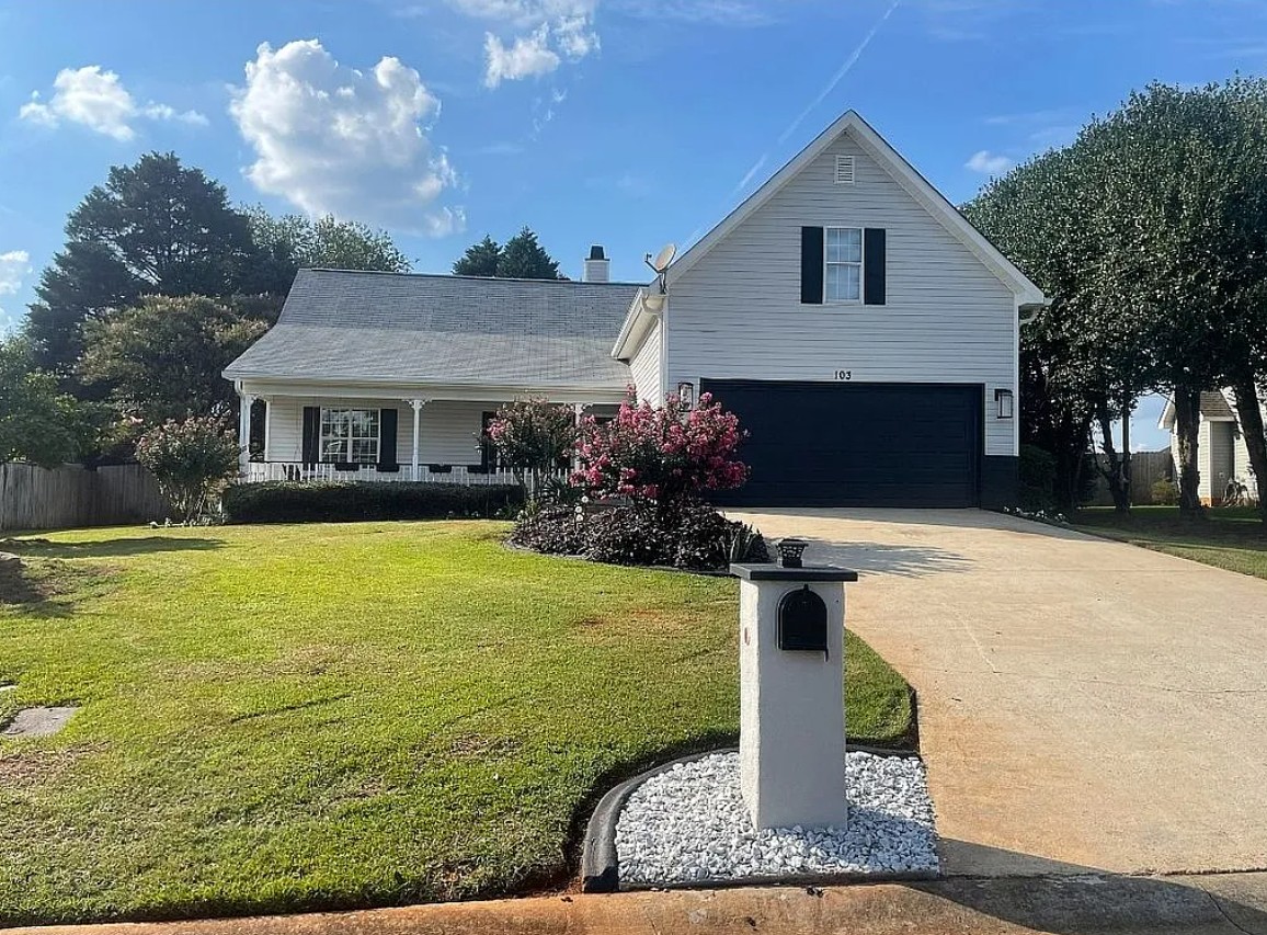 3 Bedroom House For Sale By Owner in Bonaire, GA