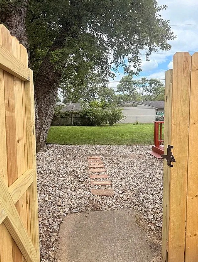 Starter Home For Sale By Owner in Louisville, KY 