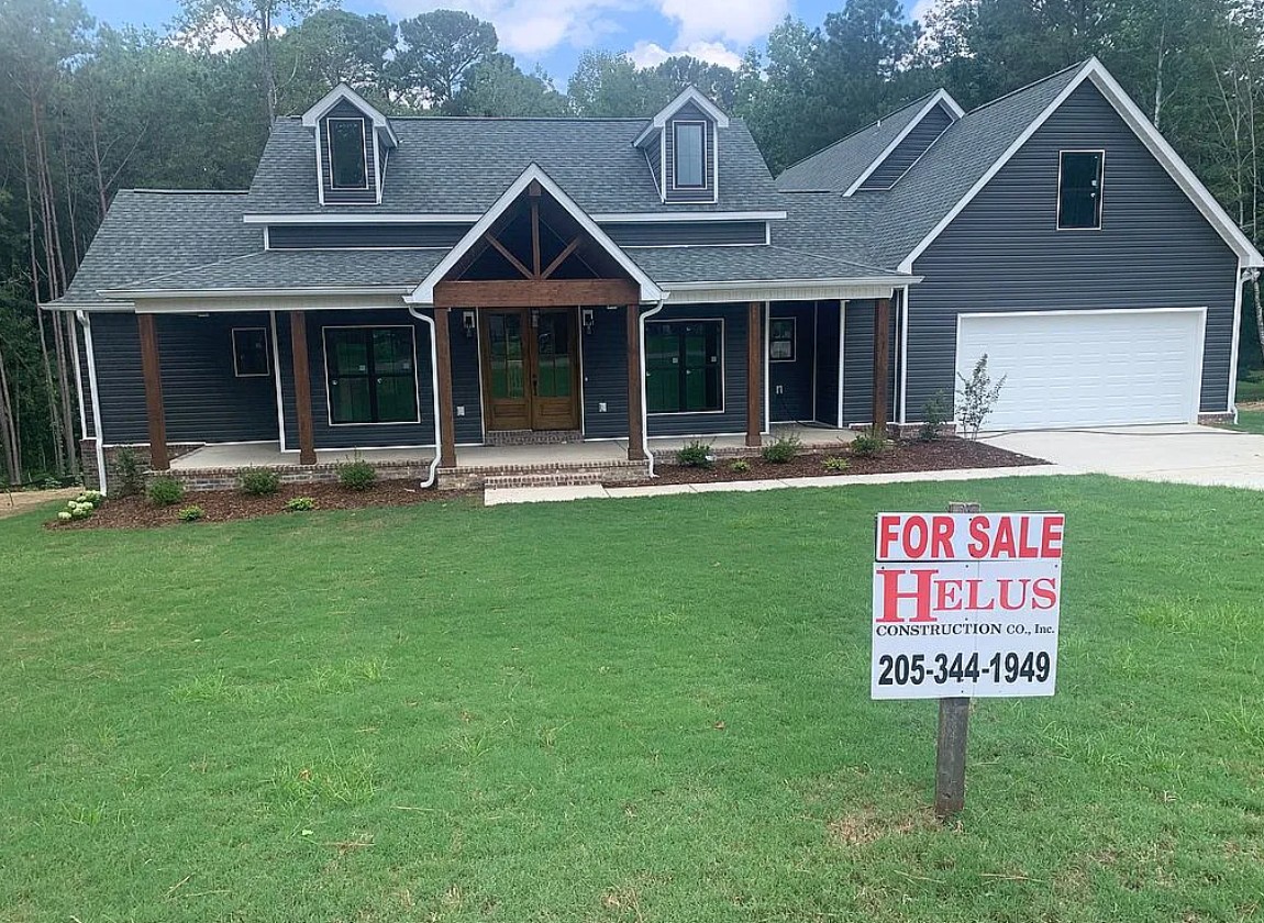 Home in Carrolwood Subdivision FSBO in Northport, AL 