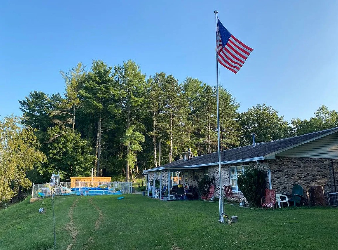 3 Bedroom House For Sale By Owner in Pennsboro, WV 