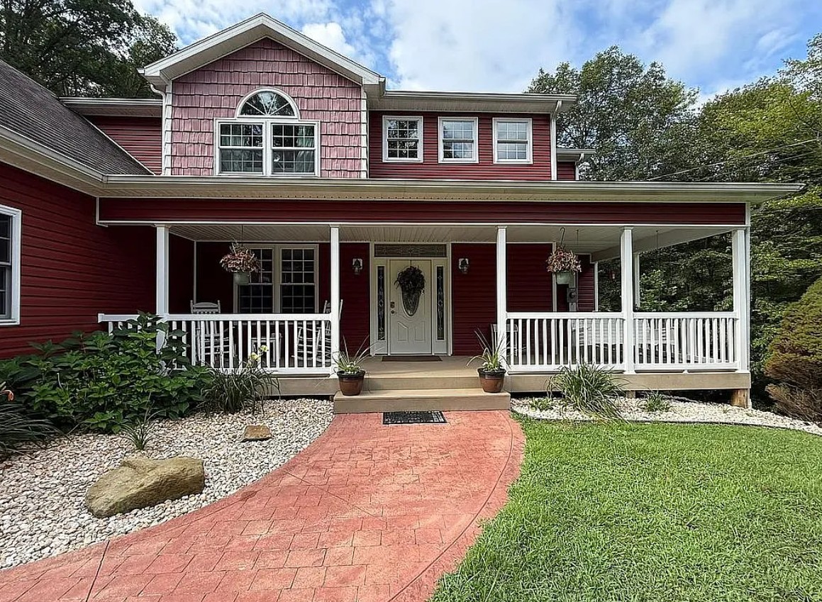 4 Bedroom House For Sale By Owner in Mineral Wells, WV 