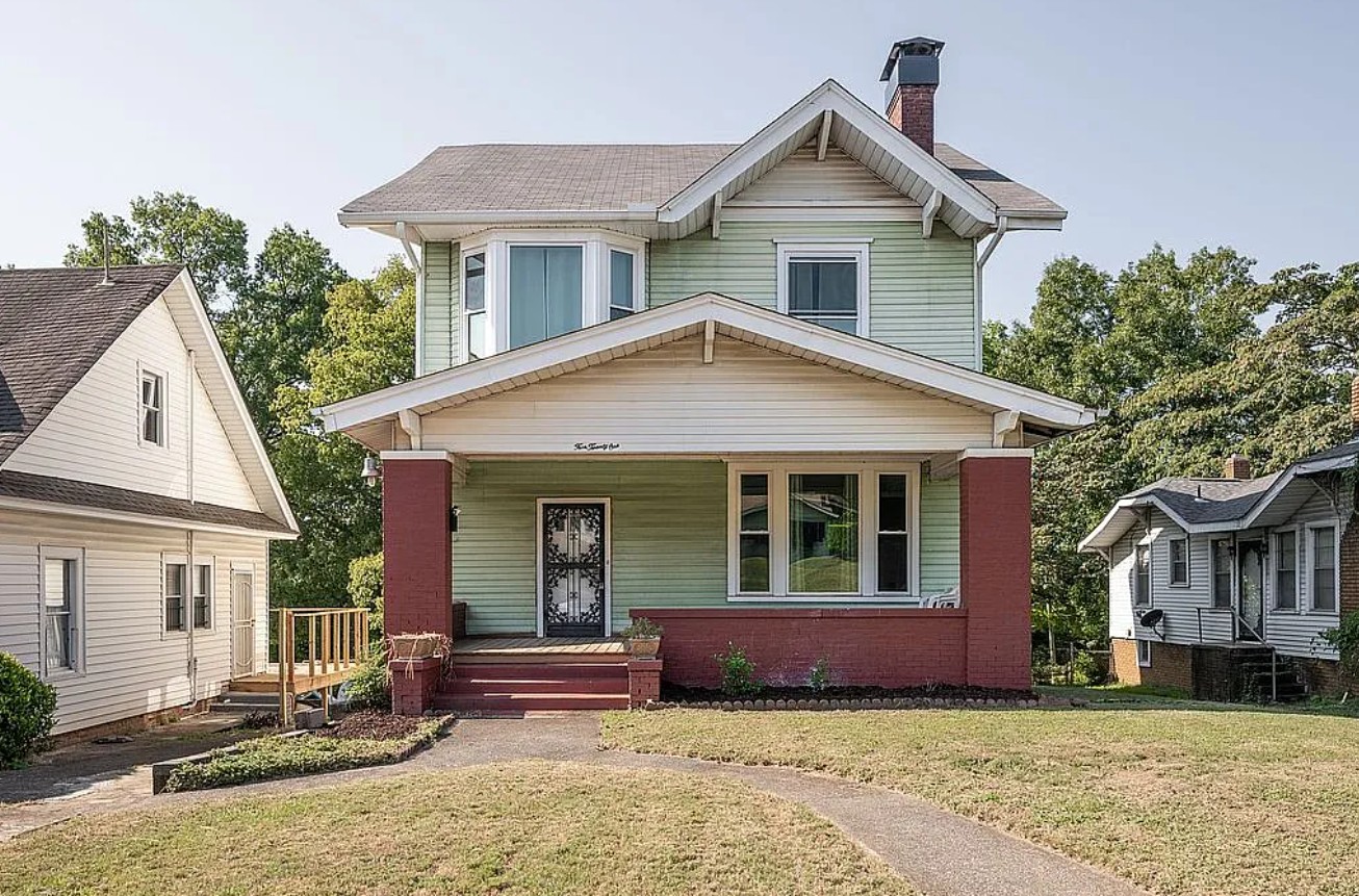 4 Bedroom House For Sale By Owner in Birmingham, AL 