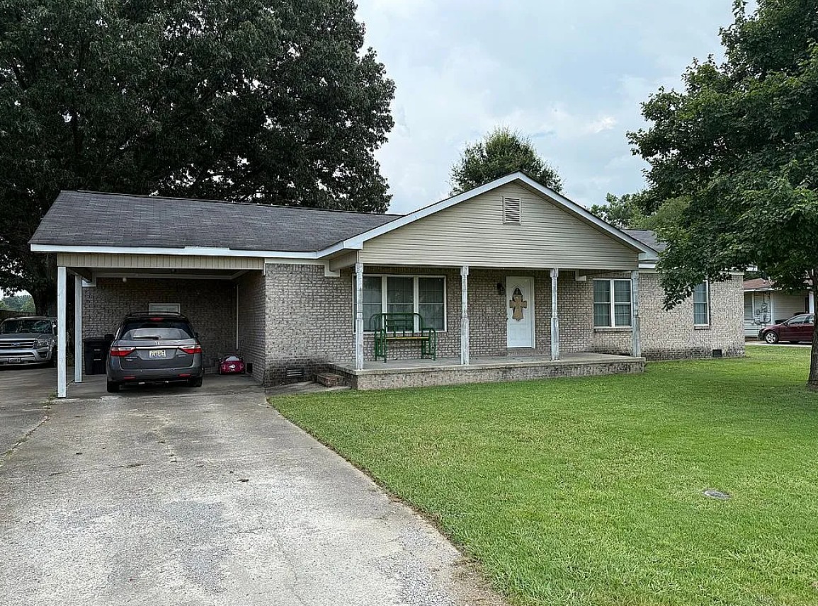 3 Bedroom House For Sale By Owner in Town Creek, AL
