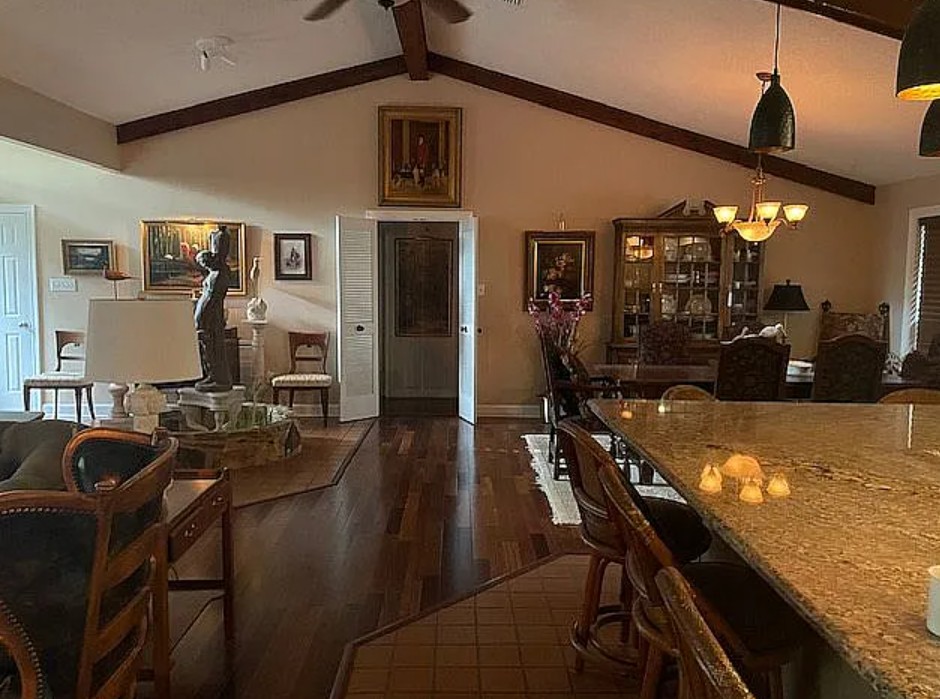 3 Bedroom House For Sale By Owner in Mobile, AL 