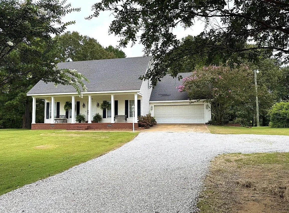 3 Bedroom House For Sale By Owner in Pontotoc, MS 