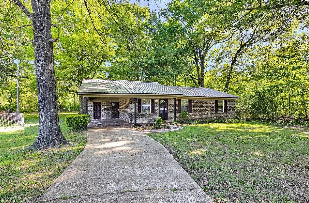 3 Bedroom House For Sale By Owner in Aberdeen, MS 