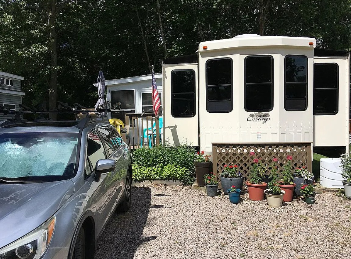 Camper Home For Sale By Owner in Westerly, RI 