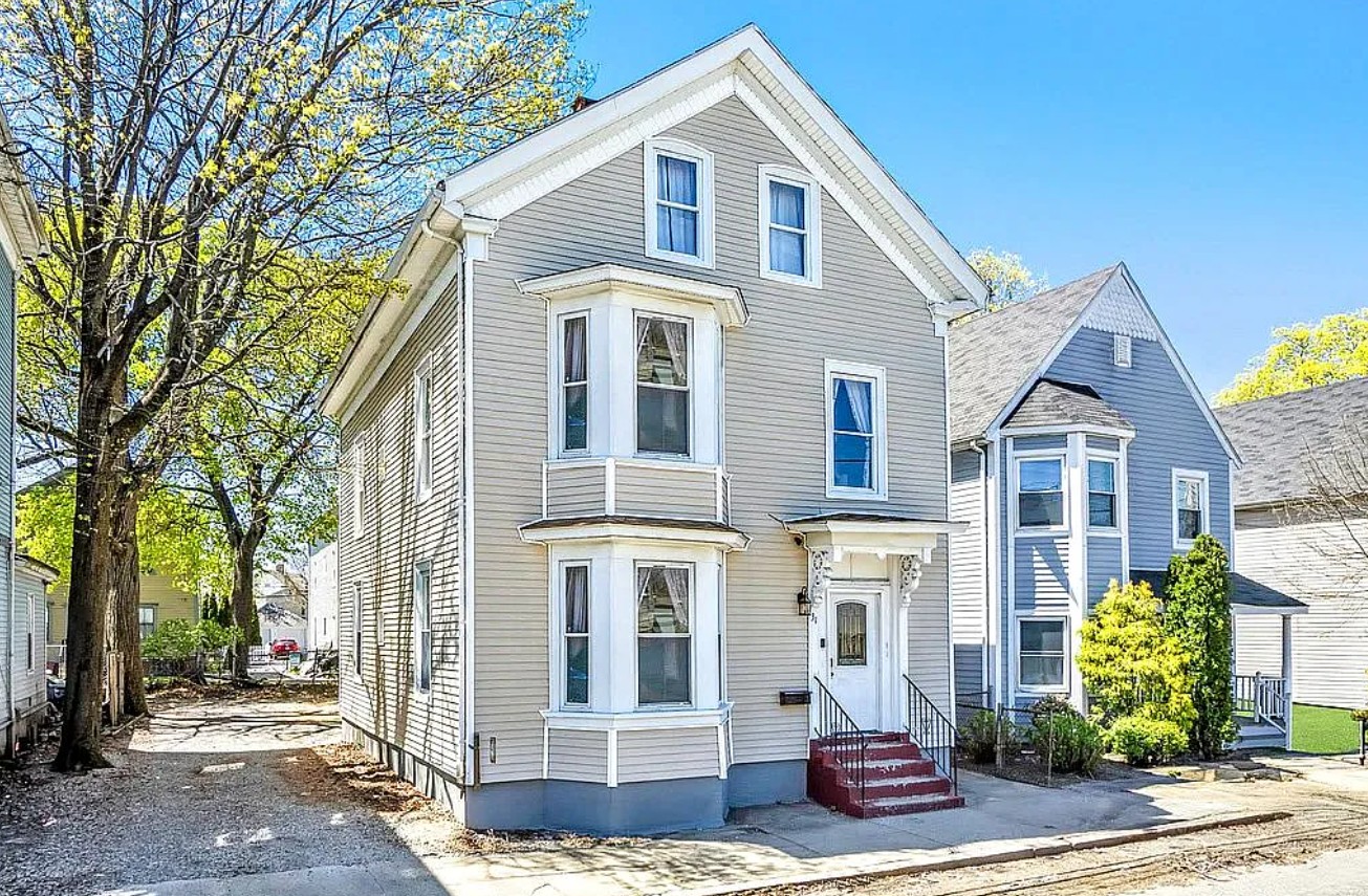 6 Bedroom House For Sale By Owner in Providence, RI 