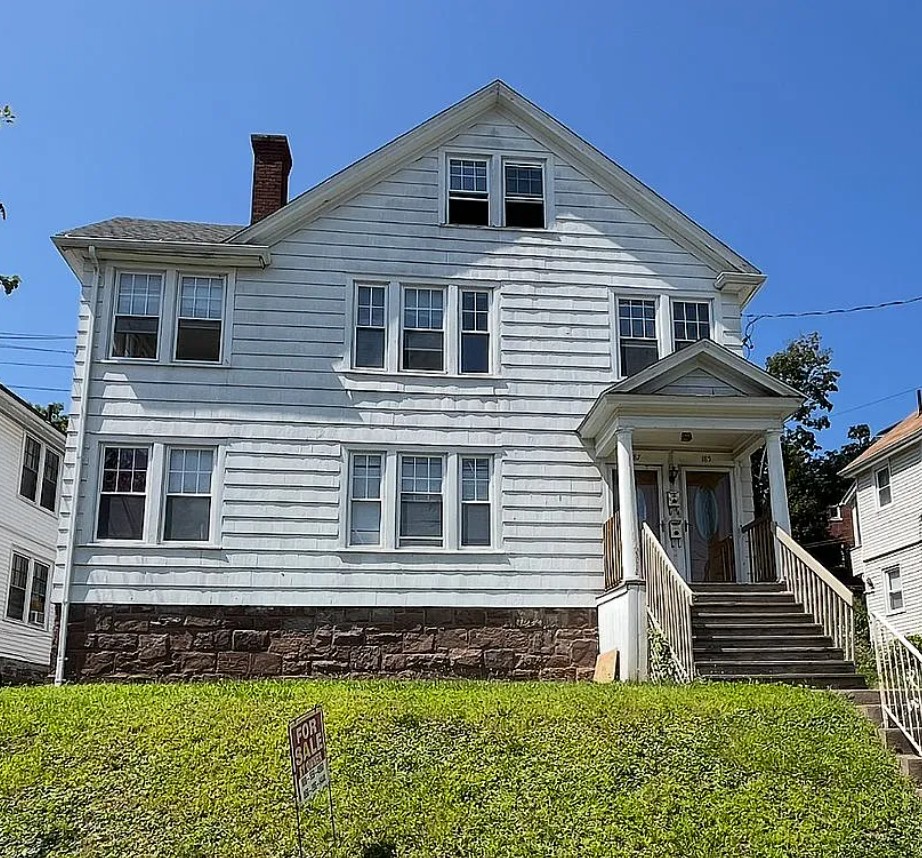 5 Bedroom House For Sale By Owner in Hartford, CT 
