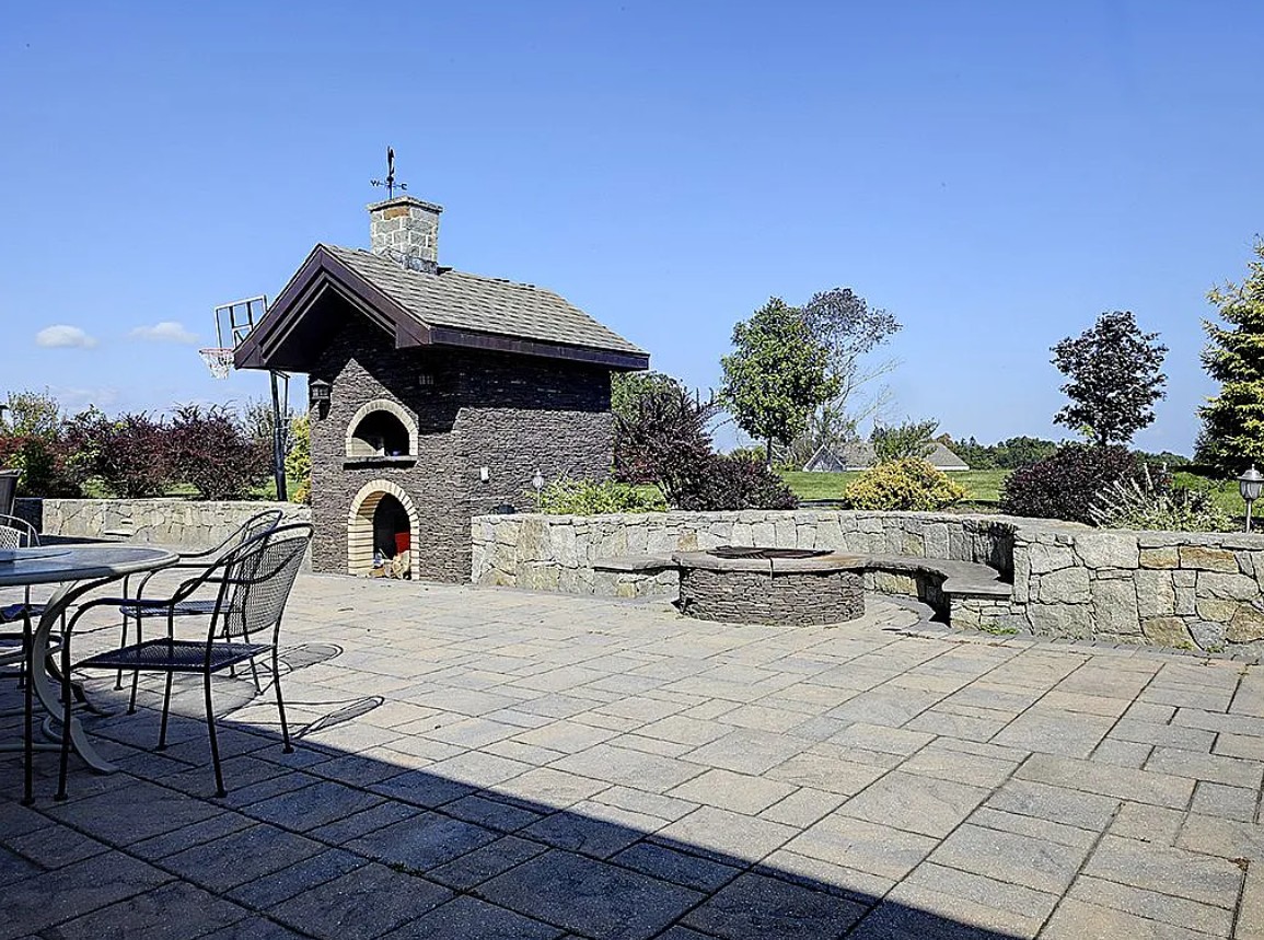 Custom House For Sale By Owner in Watertown, CT 