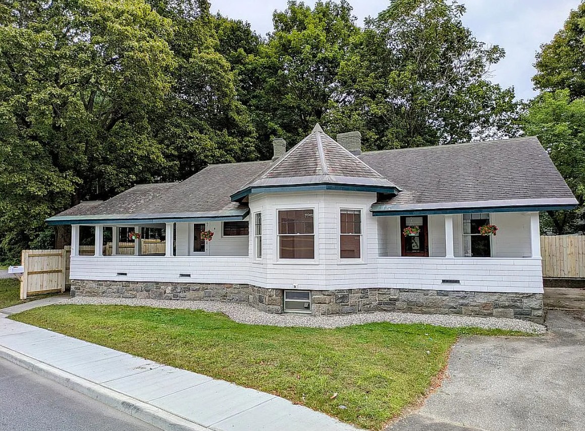 3 Bedroom House For Sale By Owner in Corinth, NY 