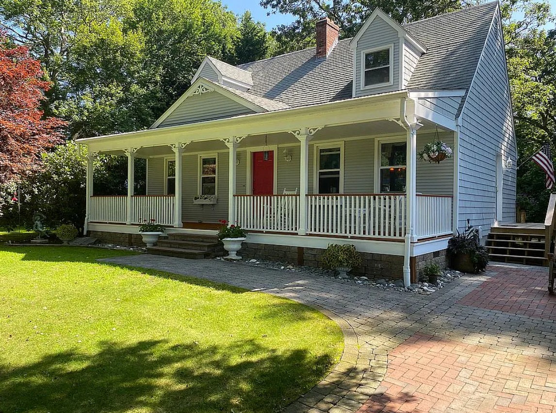 3 Bedroom House For Sale By Owner in South Kingstown, RI 