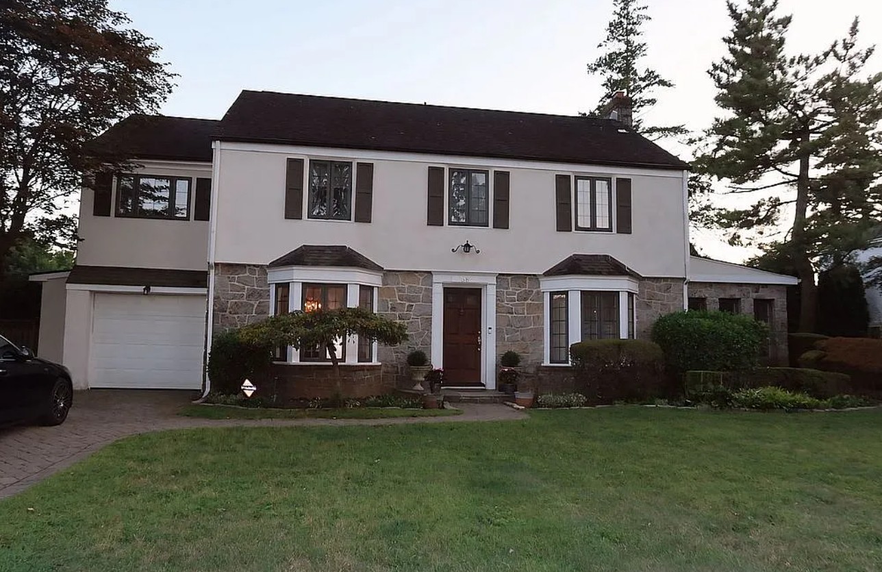 3 Bedroom House For Sale By Owner in Scarsdale, NY 