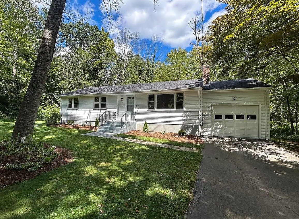 3 Bedroom House For Sale By Owner in Tolland, CT 