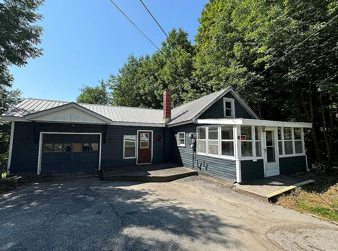 3 Bedroom House For Sale By Owner in Northumberland, NH