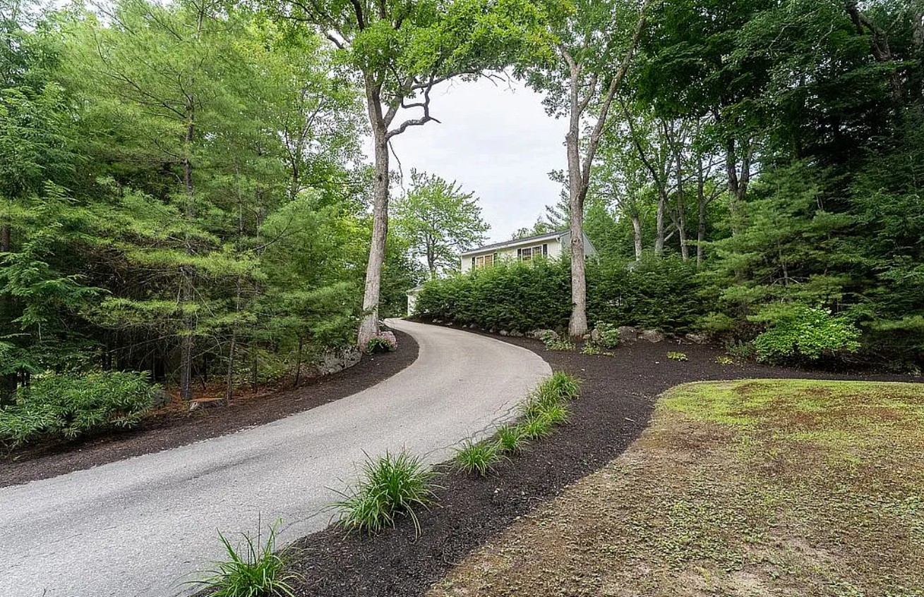 3 Bedroom House For Sale By Owner in Moultonboro, NH