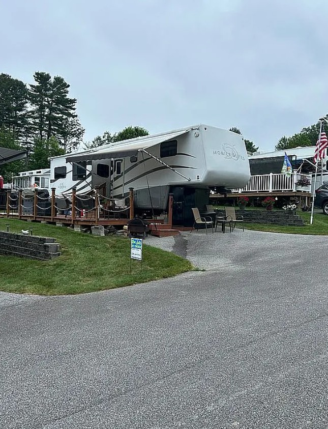 Camper For Sale By Owner in Laconia, NH 