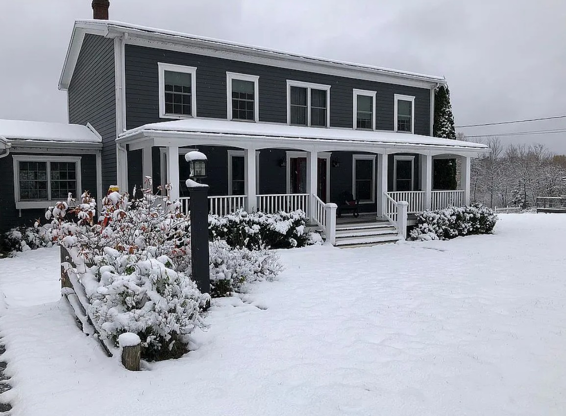 5 Bedroom House For Sale By Owner in Medway, ME 
