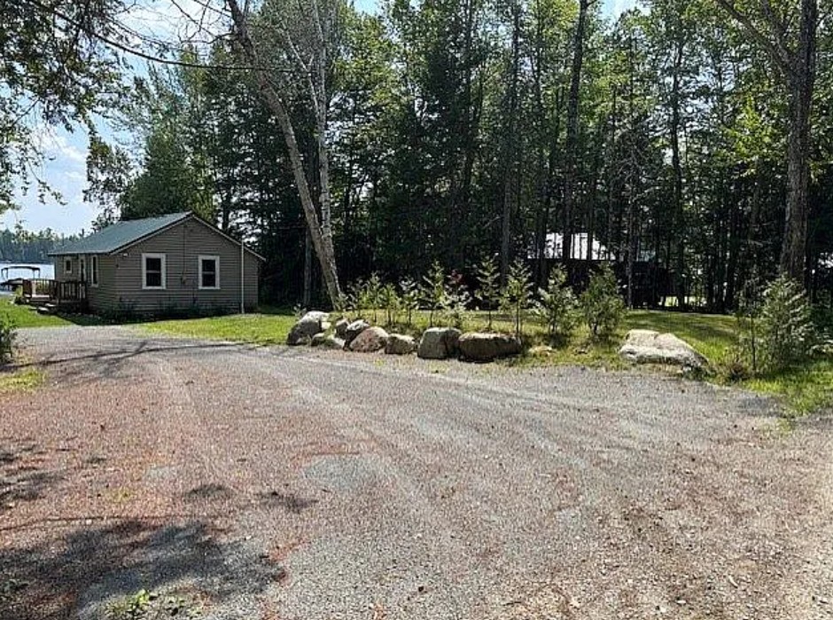 1 Bedroom House For Sale By Owner in Millinocket, ME 