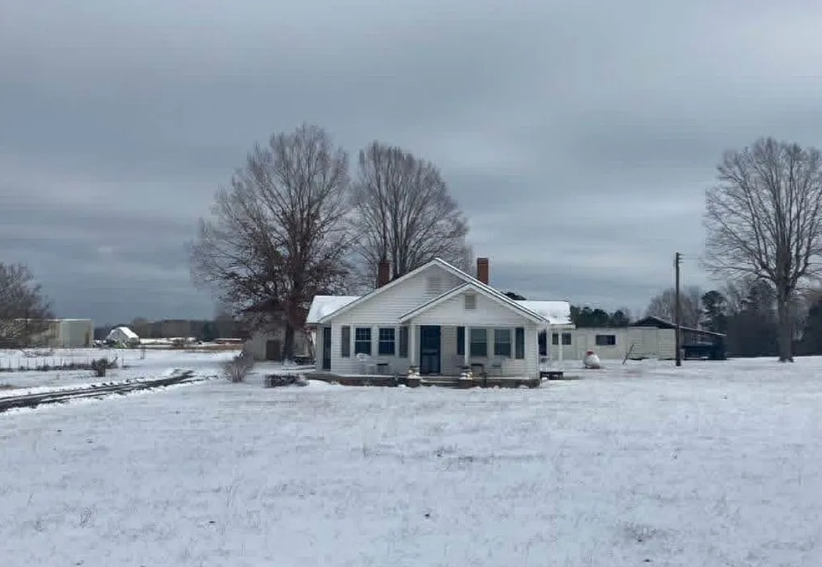 3 Bedroom House For Sale By Owner in Castalia, NC 